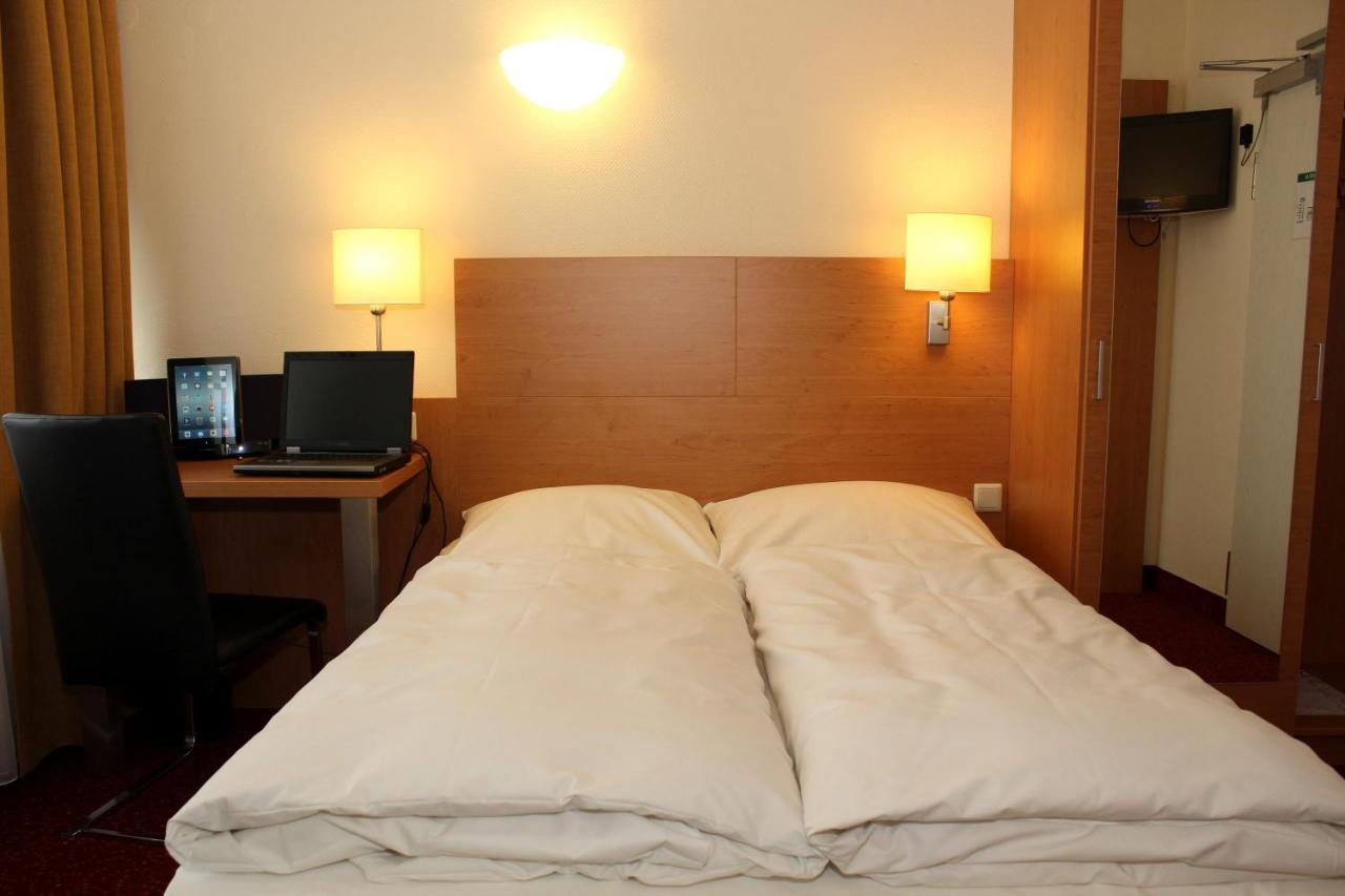 Ringhotel Haus Oberwinter Remagen Room photo
